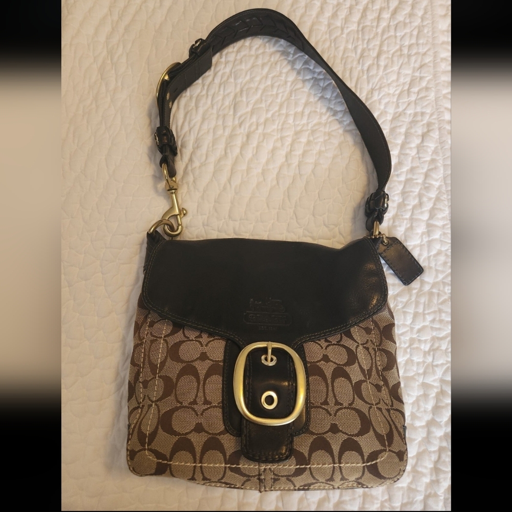 Authentic Coach Bleeker Monogram purse